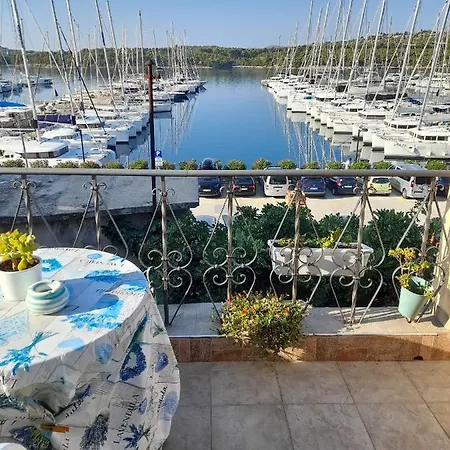 By The Sea - 18501 * Šibenik