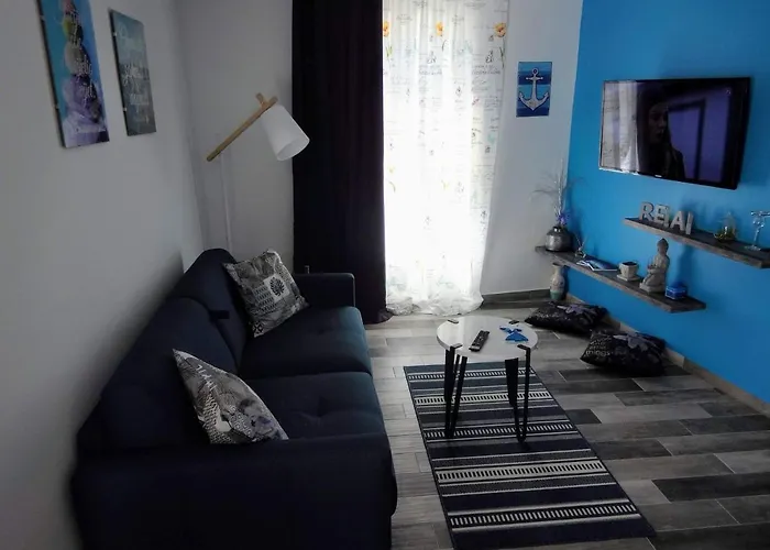 By The Sea - 18501 * Šibenik